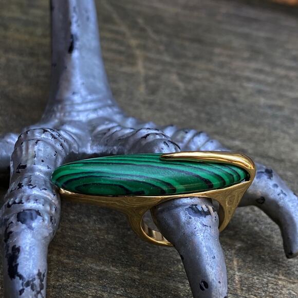 NEW Gold & Malachite Deco Statement Ring - Picture 7 of 8